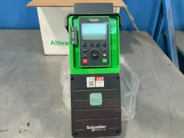 SCHNEIDER  ELECTRIC GRAPHIC DISPLAY TERMINAL ALTIVAR 930   -  ATV93OU22N4