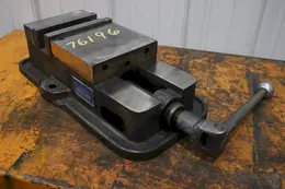 6" KURT MODEL #D688 ANGLELOC MACHINE VISE: STOCK #76196