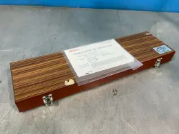 MITUTOYO GAUGE BLOCK SET   -  516-713-26