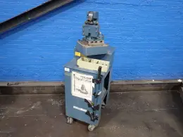 TENNSMITH METAL NOTCHER