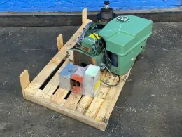 MILFORD RIVET MACHINE  -  MFS 64