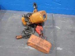 HITACHI LTD 3 TONS ELECTRIC CHAIN HOIST  -  3BS