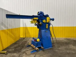 1/4" CAPACITY BLUE VALLEY MODEL #FLANGER-T-588 FLANGING MACHINE: YOBRO #24453