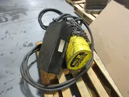 Budgit BAH0215 Pneumatic 2 Ton Chain Hoist with Metal Chain Catcher and Connection Hoses, **No Pendant Control**- Auction Item