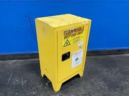 EAGLE 12 GALLONS FLAMMABLE LIQUID STORAGE CABINET  -  1925LEGS