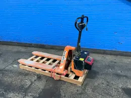 PRESTO 2200 LBS ELECTRIC PALLET JACK  -  PSL-22/27-E