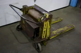 VESTIL SADDLE LIFT: STOCK #76189