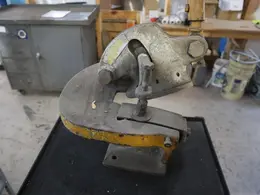 Beverly B3 Hand Shear, Throatless- Auction Item