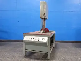 COBRA SAW 22" THROAT VERTICAL BAND SAW