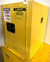 Justrite Flammable Storage Cabinet, Model 890420, 4 Gallon, Self-Close Door