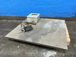 ARLYN SCALES 5000 LBS / 48” X 48” SCALE