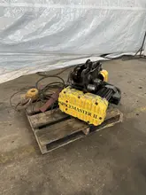 1 TON R&amp;M SPACEMASTER CABLE HOIST. STOCK # 0315722