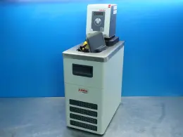 JULABO REFRIGERATED HEATING CIRCULATOR UNIT  -  200F