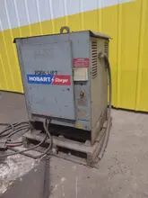 15 VOLT HOBART MODEL #IR6-680 BATTERY CHARGER: STOCK #21086