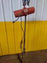 300 LB DAYTON MODEL #4Z358B ELECTRIC CHAIN HOIST, SINGLE PHASE 115V: STOCK 18547
