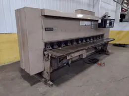 12' X 1/4" CINCINNATI NO. 2500X12 HYDRAULIC POWER SQUARING SHEAR. STOCK # 1006725