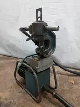 35 TON CLEVELAND PORTABLE HYDRAULIC PUNCH WITH POWER UNIT: STOCK #12521