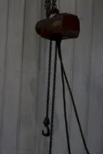 1 TON DAYTON HOIST: STOCK #74159