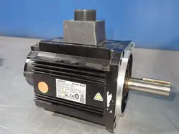 OMRON 0.9 KW AC SERVO MOTOR  -  R88M-K90010F-BS2