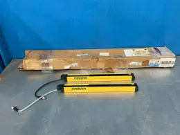 OMRON SAFETY LIGHT CURTAIN KIT  -  F3SG-4RE0590P30