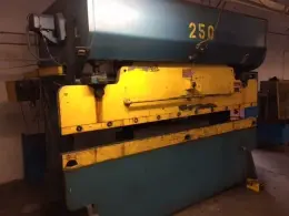 CHICAGO D&amp;K 90 TON MECH PRESS BRAKE, STOCK# 13498J