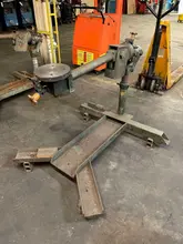 1,000 LB ARONSON MODEL C-1000 BALANCING WELDING POSITIONER. STOCK # 0958421