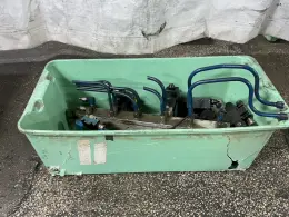 VICKERS MISC. HYDRAULIC AND PNEUMATIC COMPONENTS