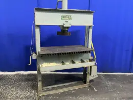 RODGERS HYDRAULICS 26” X 45” X 12.5” H-FRAME PRESS  -  S60-13