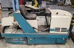 TENNANT POWERSCRUBBER 527 FLOOR SCRUBBER USED POWERS