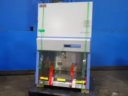 THERMO FISHER SCIENTIFIC 22" X 34" X 22" BIOLOGICAL SAFTEY CABINET   -  1323