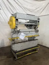 45 TON X 66" VERSON 2050 PRESS BRAKE W/ DIES. STOCK # 0219626.