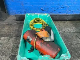 CM 1/2 TON HOIST   -  F