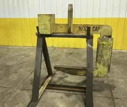 10 TON X 36" CALDWELL #82-10-36 COIL LIFT C-HOOK. STOCK # 0436126