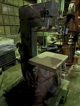 BMM jolt squeeze molding machine