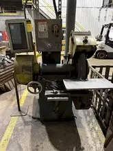 Fox model F10-00135-25 right hand 25hp single end snag grinder s/n 56718-3 with safety guard and disconnect