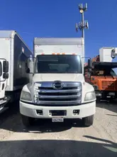 2020 Hino 268 Box Truck – 26′ Dry Van, Cummins B6.7 Diesel, Allison Automatic, Air Brake, Liftgate