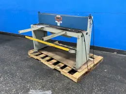 BAILEIGH 16 GA. SHEAR  -  SF-5216