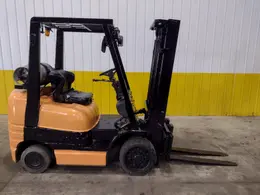 4,700 LBS TOYOTA MODEL #42-6FGCU25 LP GAS FORKLIFT: STOCK #23743