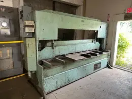 USED 1981 1/4" X 10' BETENBENDER HYDRAULIC SHEAR