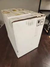 ALLEN BRADLEY CAT# 100-E1060ED11 W/ 100-EHF2050 INSTALL KIT NEW IN BOX