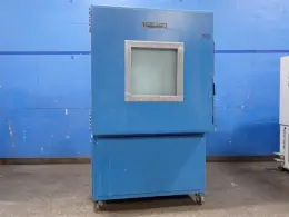 THERMOTRON ENVIRONMENTAL TEST CHAMBER  -  SX-64-705-705