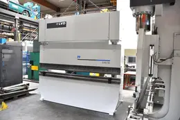 LVD - PP 100 ton x 3100 mm CNC