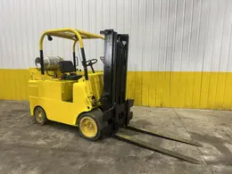 12,000 LB CATERPILLAR PROPANE FORKLIFT: STOCK #17999