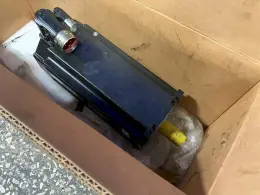 Allen-bradley 4500 Rpm Servo Motor - Mpm-b1652f-mj74aa