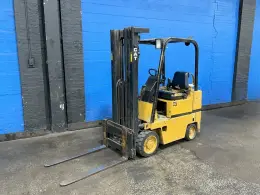 CATERPILLER 3000 LBS PROPANE FORKLIFT  -  T30D