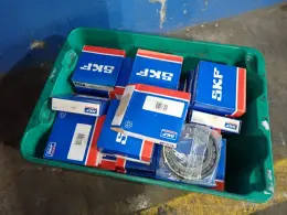 SKF BEARINGS  -  22216E
