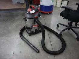 Shop-vac Heavy Duty 5.5 Gallon- Auction Item