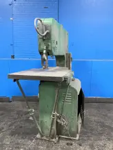 DO ALL 30” X 30” VERTICAL BAND SAW   -  V-36