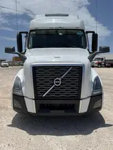 2022 Volvo VNL64T 760 4V4NC9EH9NN602667