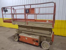 28' JLG MODEL #2658-E SCISSOR MAN LIFT 1,000 LB CAPACITY: STOCK #19394